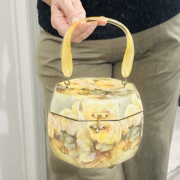 VTG 60’s Lucite Decoupage Wooded Box Purse Floral Shabby Primitive Retro - Picture 1 of 14